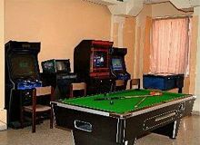 Alexandra Hotel, St Julian's - Games