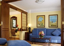 Versailles Manor Orlando - Florida - Kitchen Dining