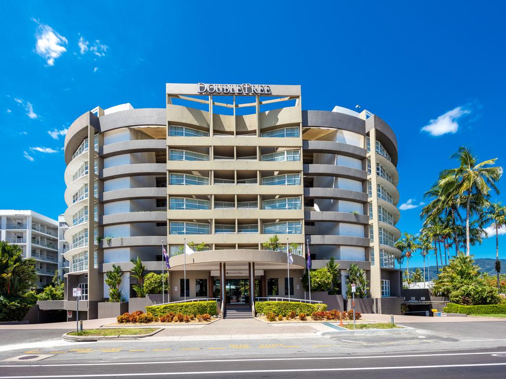 Disabled Holidays - DoubleTree by Hilton Hotel Cairns - Australia