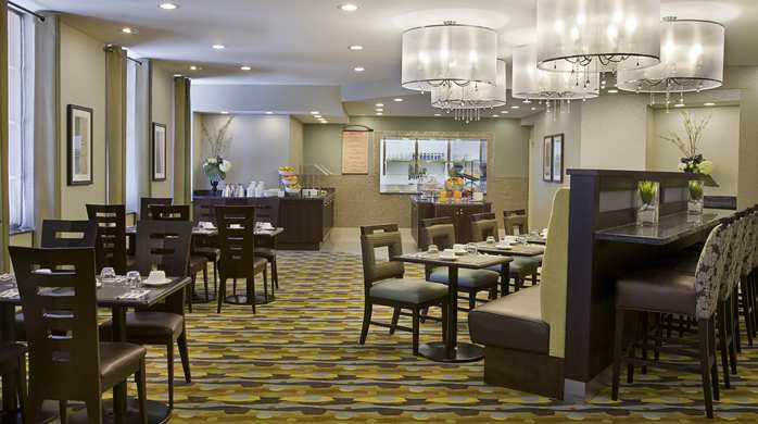Hilton Garden Inn Toronto Downtown