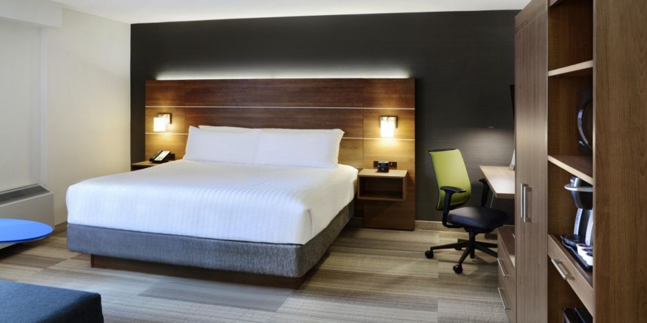 Holiday Inn Express Toronto Downtown