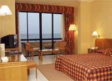 Coastal Hotel, Salina Bay   - Bedroom