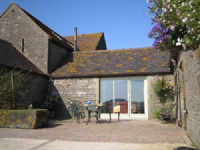 Disabled Holidays - The Cottage by the Pond- Derbyshire - Owners Direct, England