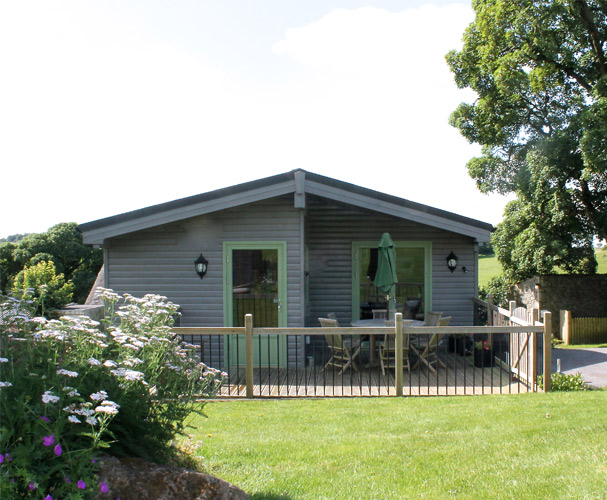Disabled Holidays - Rainster Cabin- Derbyshire - Owners Direct, England