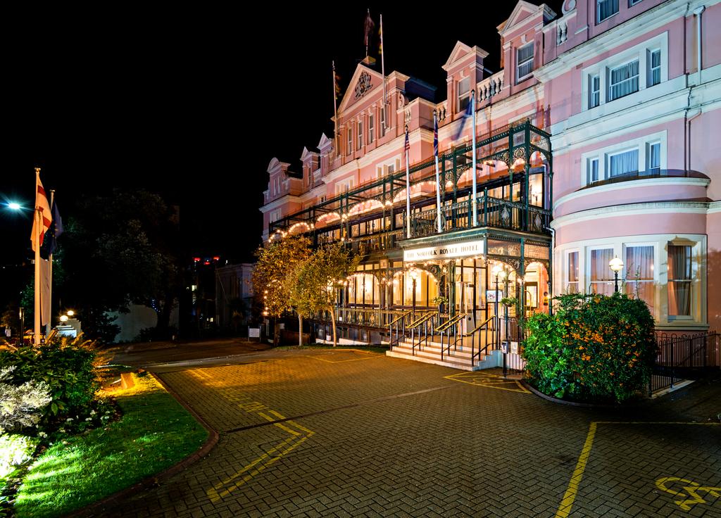Disabled Holidays - The Norfolk Hotel Bournemouth- Dorset - Owners Direct, England