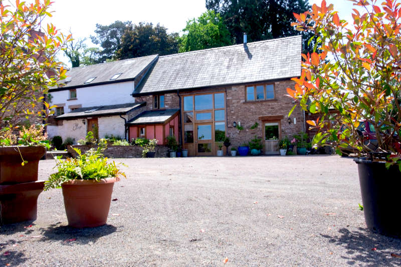 Disabled Holidays - Valley View Cottage- Herefordshire - Owners Direct, England