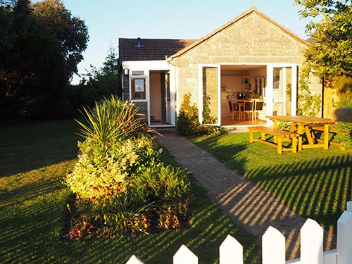 Disabled Holidays - Cottage in Totland Bay- Totland - Owners Direct, England