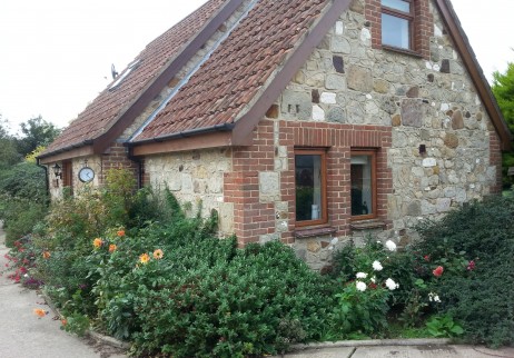 Disabled Holidays - Honeysuckle Cottage- Isle of Wight - Owners Direct, England