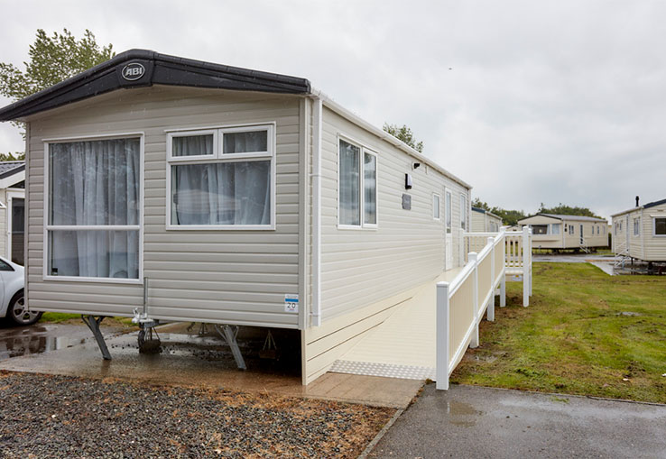 Disabled Holidays - Caravan in Shanklin- Isle of Wight - Owners Direct, England