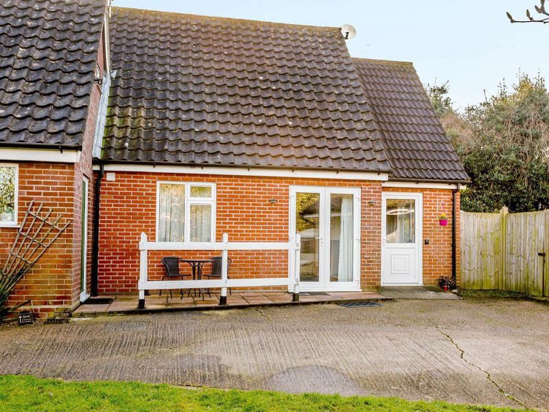 Disabled Holidays - Bungalow in Brundall- Norfolk - Owners Direct, England