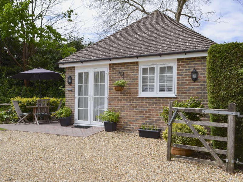 Disabled Holidays - Lodge/Cabin in Brighton- Sussex - Owners Direct, England