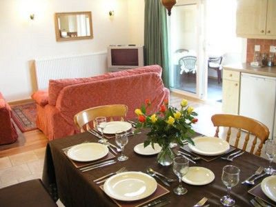 Disabled Holidays - Maple Cottage- Shropshire - Owners Direct, England