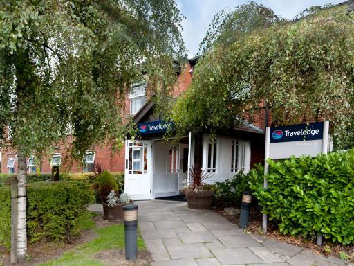 Disabled Holidays - Travelodge Warrington Lowton Hotel- Cheshire - Owners Direct, England