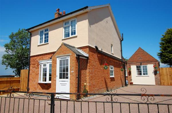 Sunny Cottage