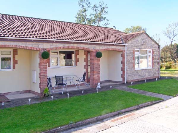 Worcester Cottage, Burtle