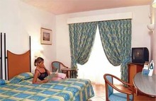 Sol Piramide Costa Dorada Spain - Bedroom