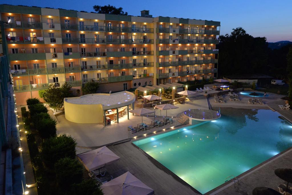 Ariti Grand Hotel