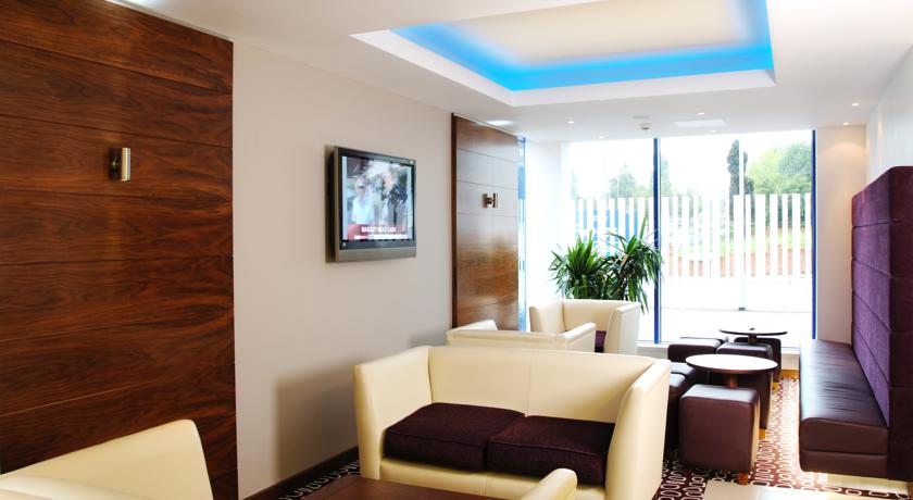 Holiday Inn Express London Golders Green, London