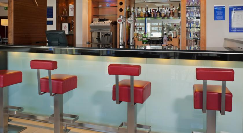 Holiday Inn Express London Golders Green, London