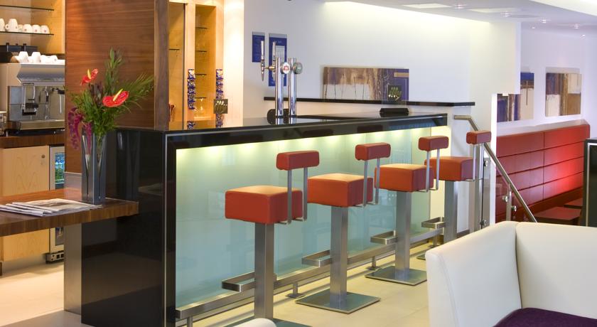 Holiday Inn Express London Golders Green, London