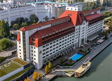 Disabled Holidays - Hilton Vienna Danube Waterfront - Vienna, Austria