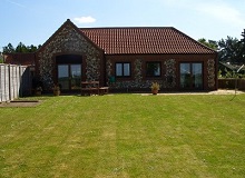 Disabled Holidays - The Old Cart Shed - Norfolk Disabled-Friendly Cottages, Accessible Cottages, Norfolk, England 