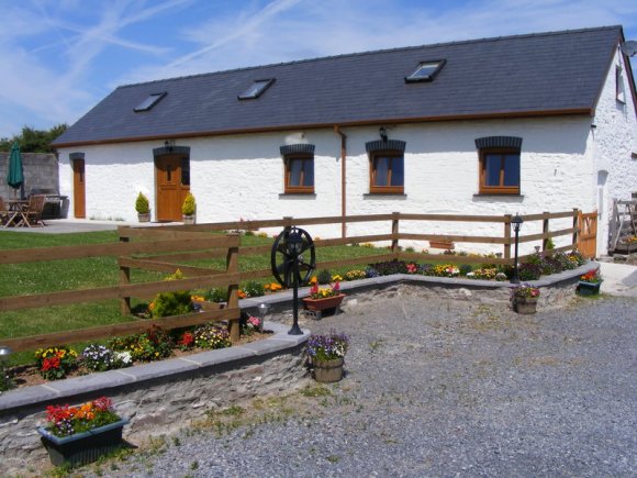 Disabled Holidays - The Old Cow Barn, Wales