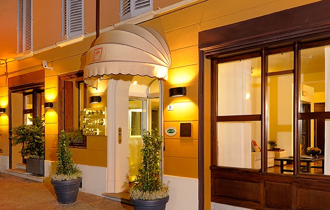 Disabled Holidays - Hotel Al Cappello Rosso - Bologna, Italy