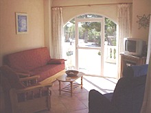La Sonrisa - Living room