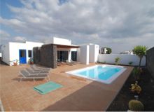 Disabled Holidays - Sands Beach Resort Villa - Owners Direct, Lanzarote