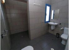 3 bedroom accessible villa, Lanzarote - Wheel In Shower Room