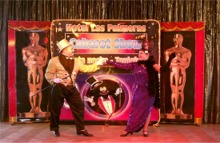 Las Palmeras - Entertainment