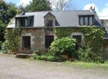 Gites-En-Tregor  Outside
