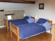 Les Cerisiers - Twin Bedroom - France