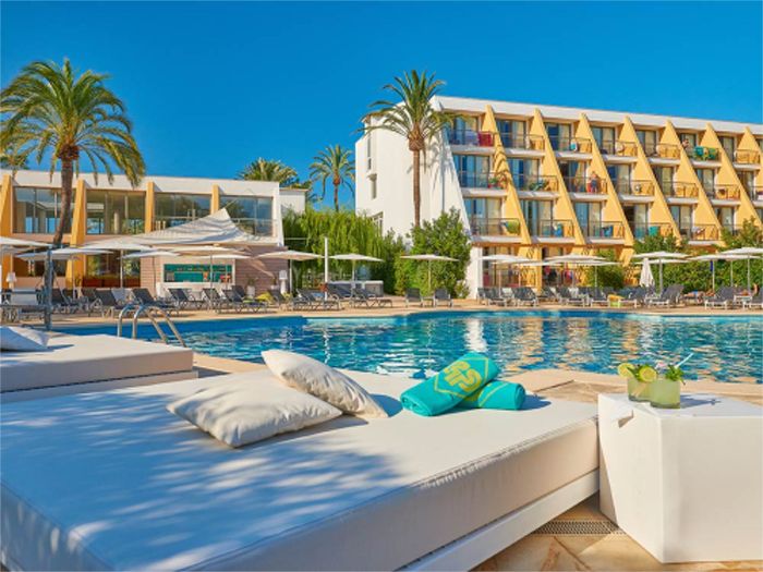 Holiday Accommodation For Severely Disabled - Protur Playa Hotel & Spa
