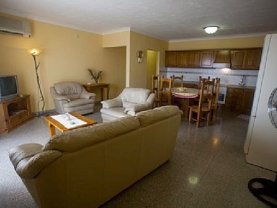 The Horizon Apartments -- Lounge 2