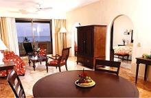 Sirens Resort - Bedroom
