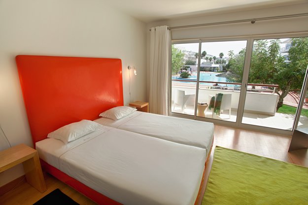 Marina Club Suite Hotel