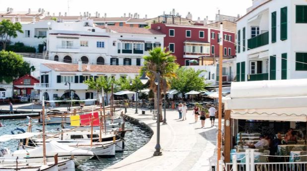 Disabled friendly accommodation in Es Castell, Menorca