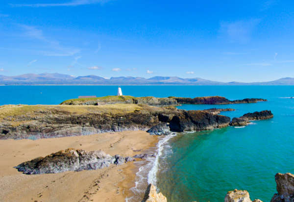 Disabled Holiday Cottages and Hotels for Wheelchair users in Anglesey, Wales