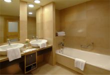 Roca Nivaria Hotel, Playa Paraiso  - Bathroom