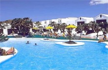 Sands Beach Villas pool 