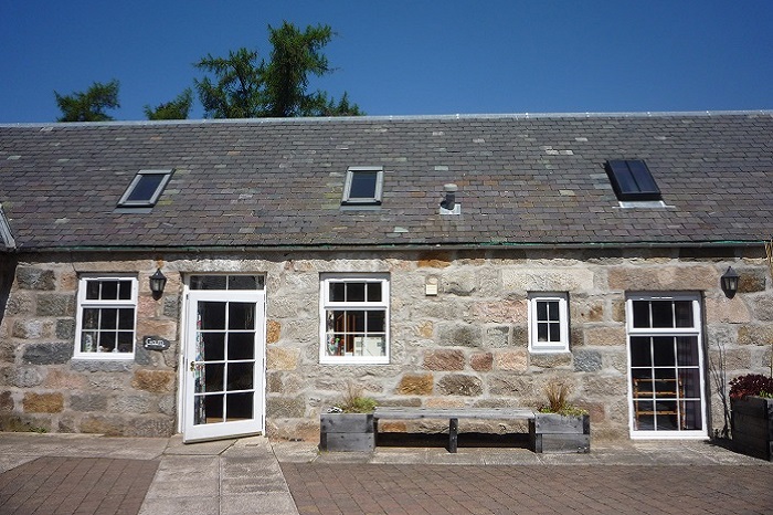 Disabled Holidays - Gairn Cottage - Crathie, Ballater