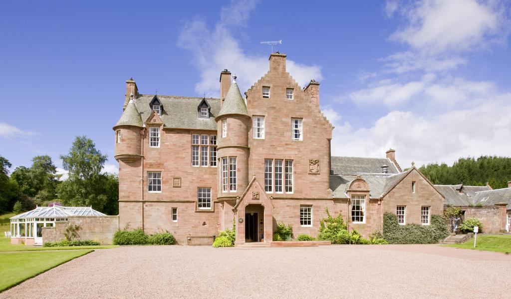 Cringletie House Hotel - Holidays for Disabled in Scotland