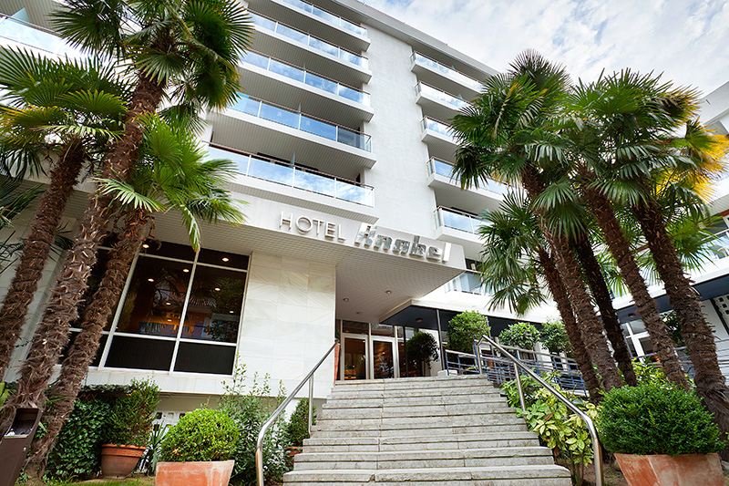 Disabled Holidays - Anabel Hotel, Lloret de Mar, Spain