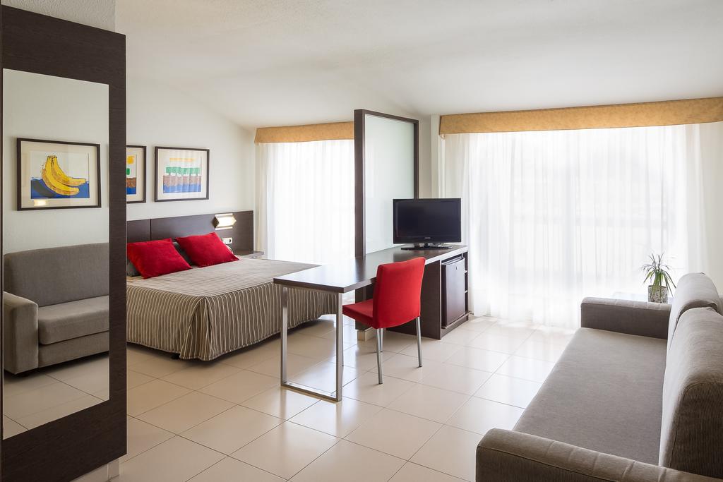 Aqua Hotel Montagut