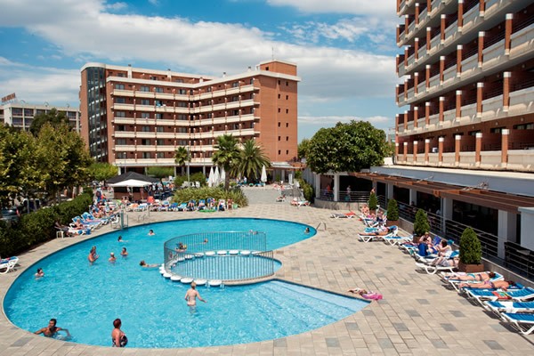 Disabled Holidays - California Garden Hotel, Costa Dorada, Spain