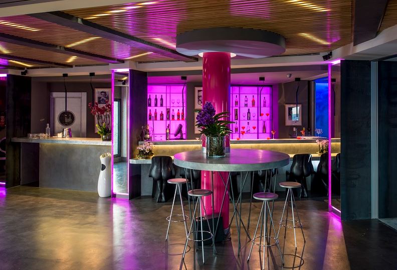 Husa Paseo Del Arte Hotel