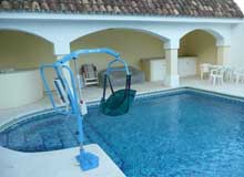 Villa La Montana , Benalm�dena, Costa Del Sol - Pool Hoist