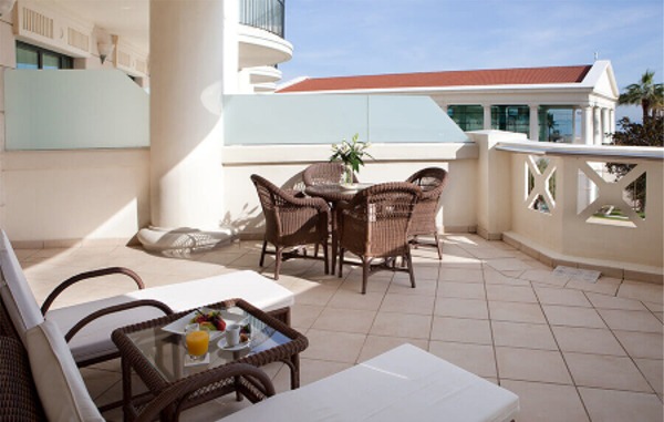Las Arenas Balneario Resort